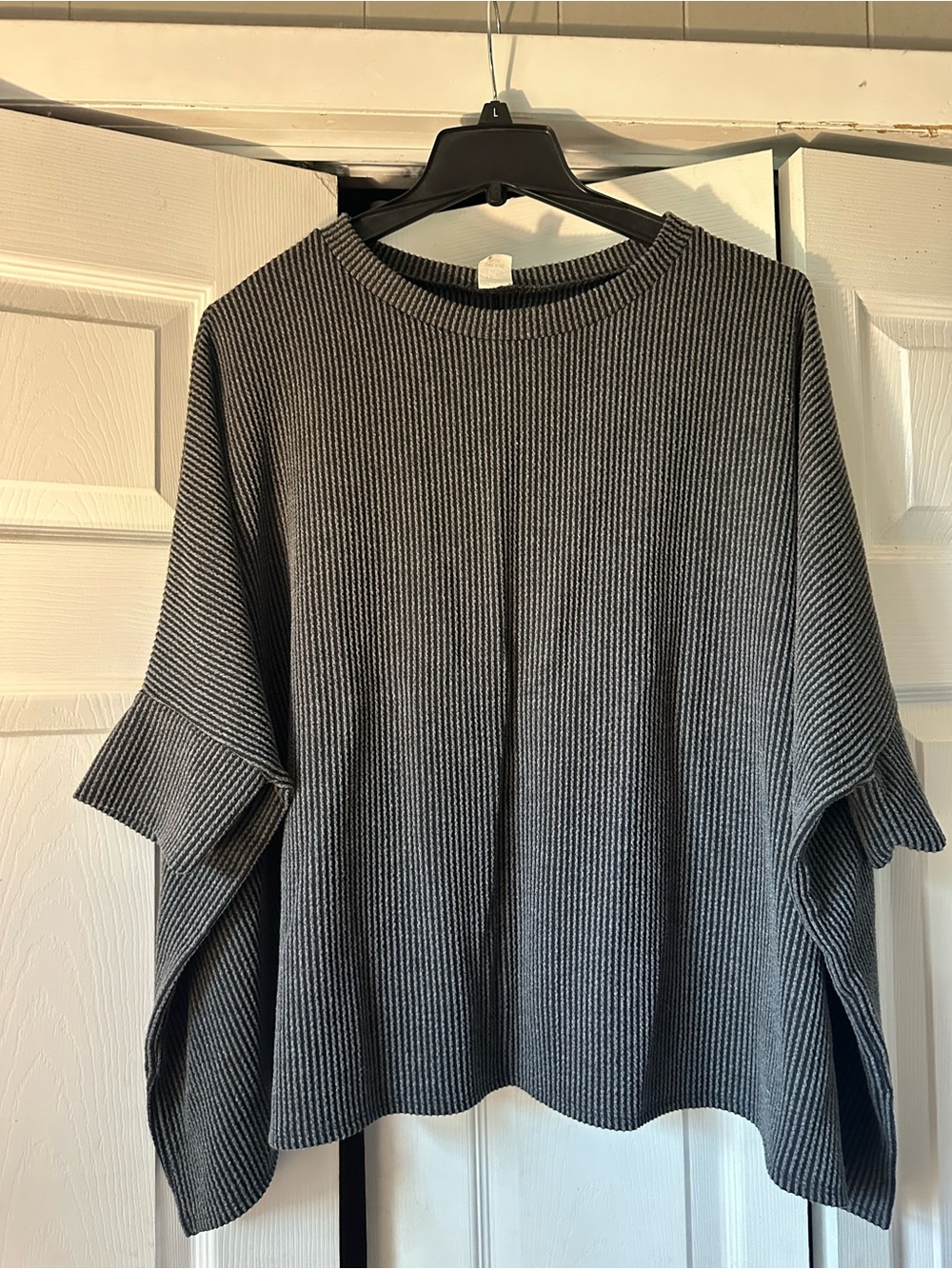 Gray Ribbed Bell Sleeve Sweater